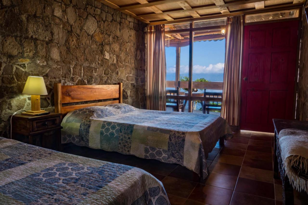 Hotel Terrazas Del Lago San Antonio Palopo ภายนอก รูปภาพ