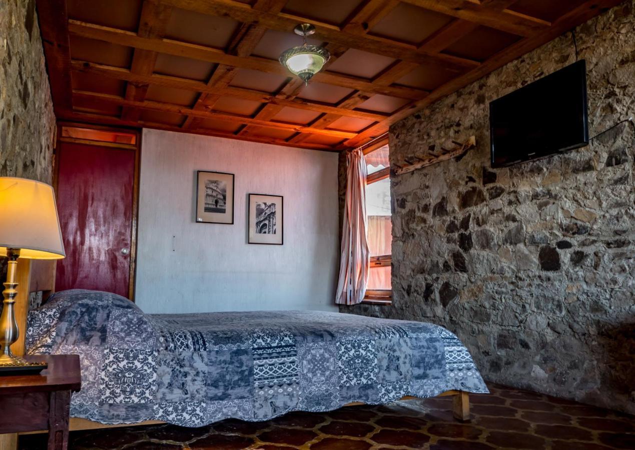 Hotel Terrazas Del Lago San Antonio Palopo ภายนอก รูปภาพ