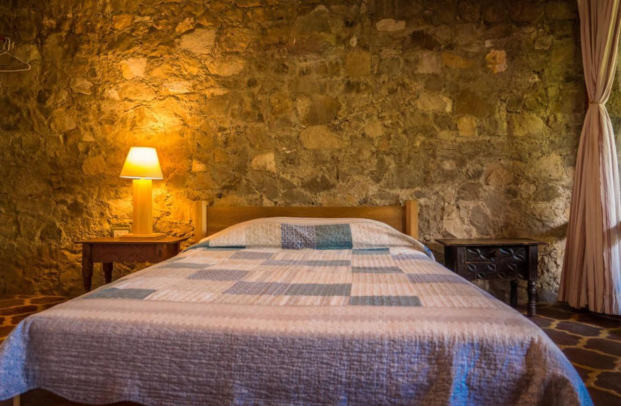 Hotel Terrazas Del Lago San Antonio Palopo ภายนอก รูปภาพ